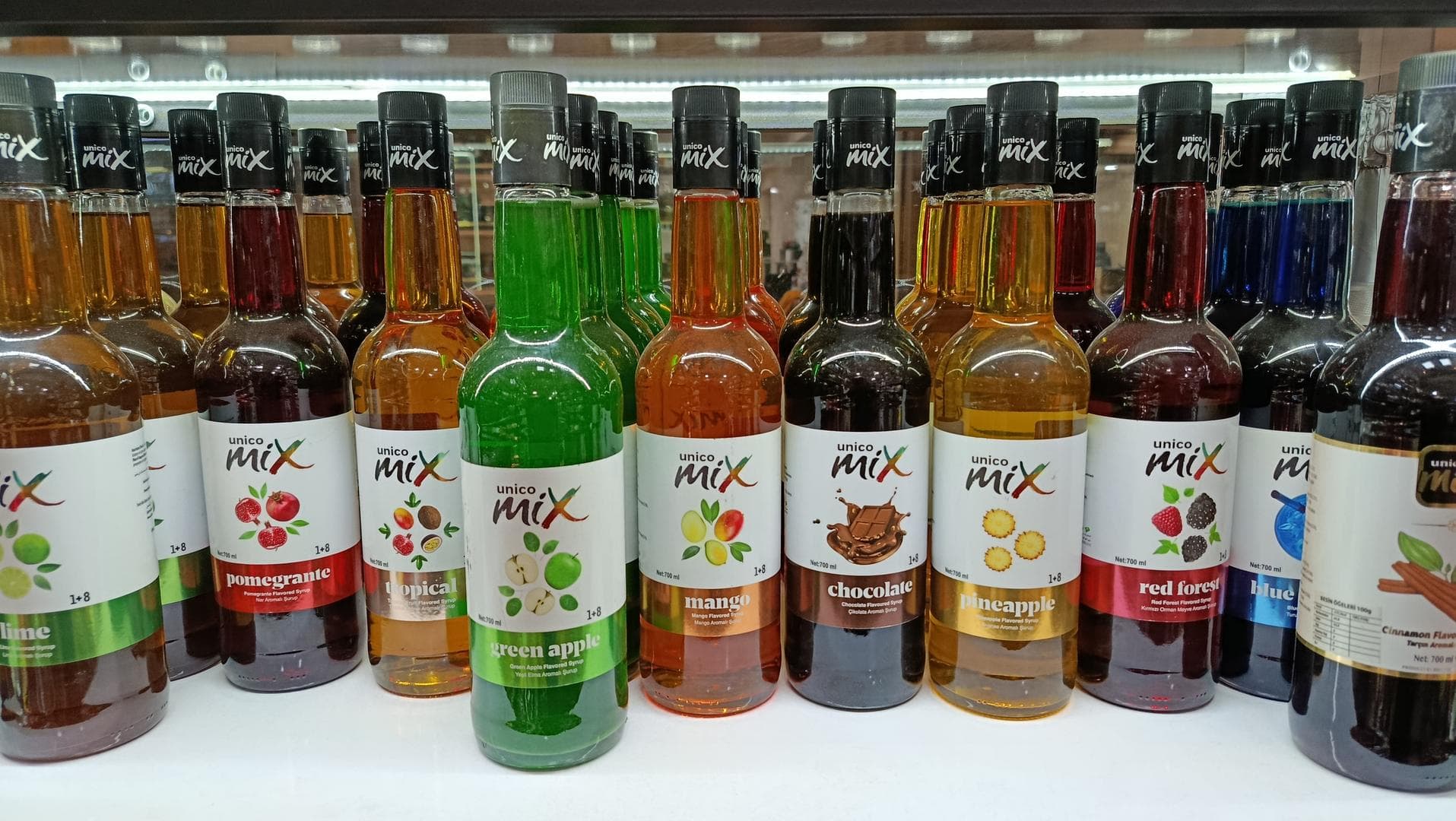 سیروپ موز unicomix 700ml